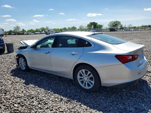 1G1ZD5ST4JF173902 2018 CHEVROLET MALIBU - Image 2