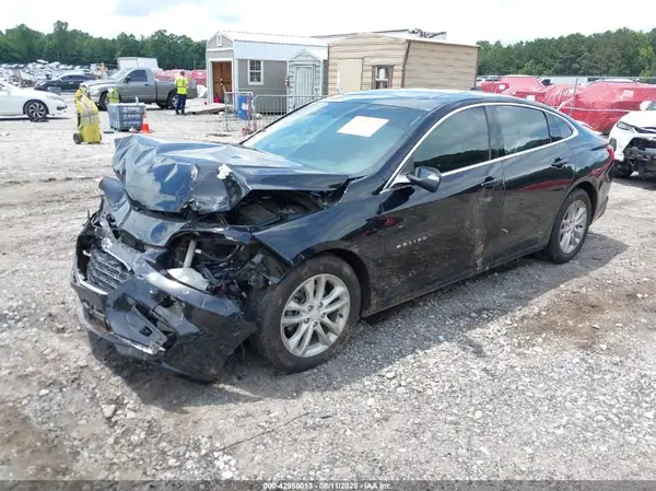 1G1ZD5ST4JF174175 2018 CHEVROLET MALIBU - Image 2