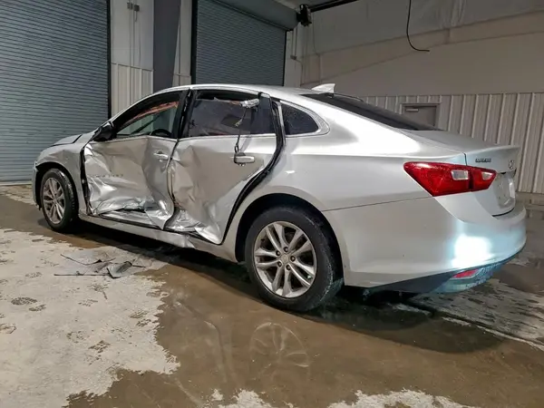 1G1ZD5ST4JF174354 2018 CHEVROLET MALIBU - Image 2