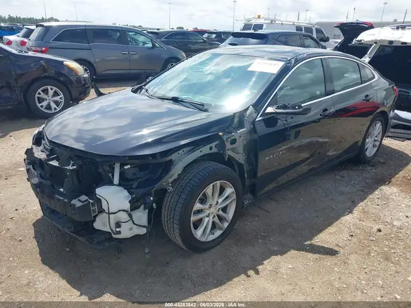 1G1ZD5ST4JF174709 2018 CHEVROLET MALIBU - Image 2