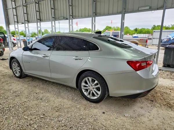 1G1ZD5ST4JF174998 2018 CHEVROLET MALIBU - Image 2