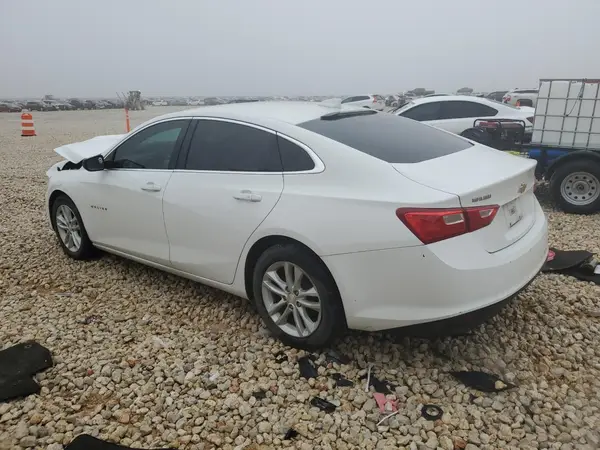 1G1ZD5ST4JF175469 2018 CHEVROLET MALIBU - Image 2