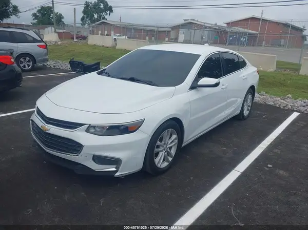 1G1ZD5ST4JF177979 2018 CHEVROLET MALIBU - Image 2