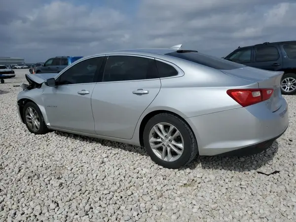 1G1ZD5ST4JF181143 2018 CHEVROLET MALIBU - Image 2