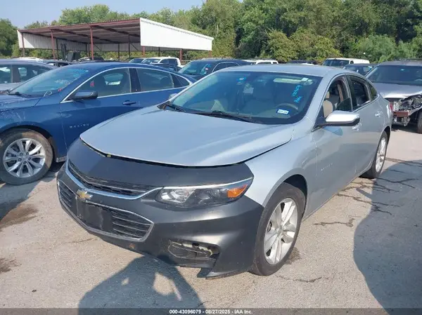 1G1ZD5ST4JF181630 2018 CHEVROLET MALIBU - Image 2