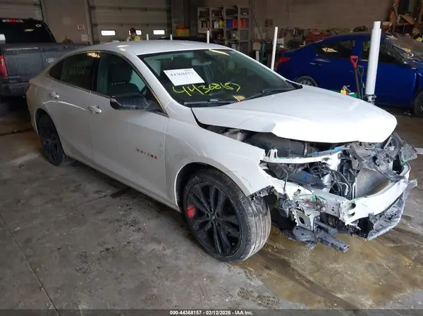 1G1ZD5ST4JF181921 2018 CHEVROLET MALIBU - Image 1
