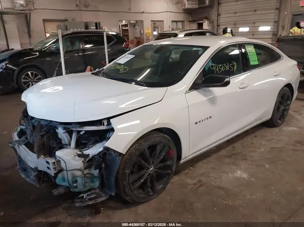1G1ZD5ST4JF181921 2018 CHEVROLET MALIBU - Image 2