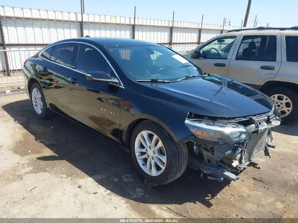 1G1ZD5ST4JF183832 2018 CHEVROLET MALIBU - Image 1