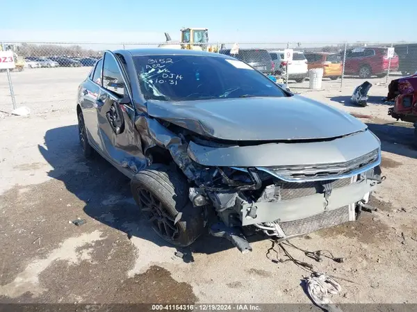 1G1ZD5ST4JF185158 2018 CHEVROLET MALIBU - Image 1