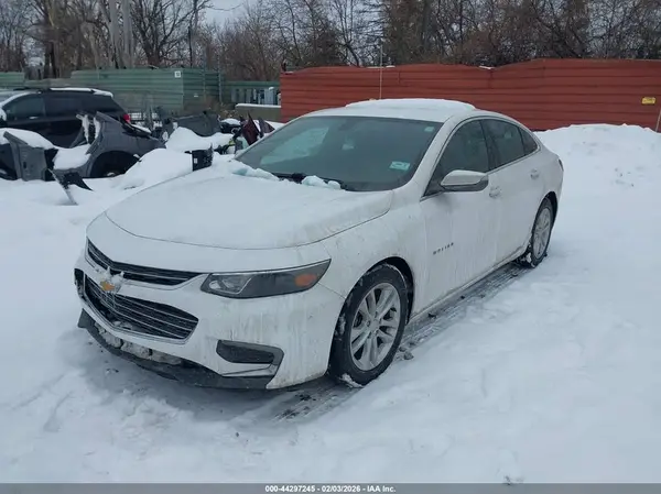 1G1ZD5ST4JF185225 2018 CHEVROLET MALIBU - Image 2