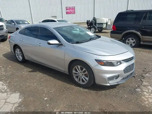 1G1ZD5ST4JF187797 2018 CHEVROLET MALIBU - Image 1