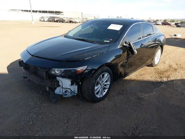 1G1ZD5ST4JF191445 2018 CHEVROLET MALIBU - Image 2