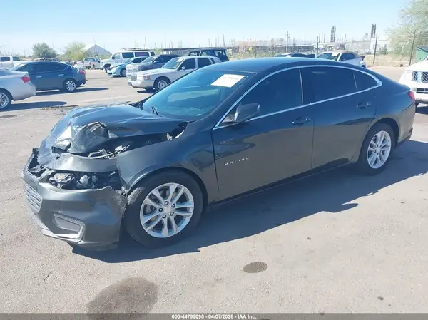 1G1ZD5ST4JF192563 2018 CHEVROLET MALIBU - Image 2