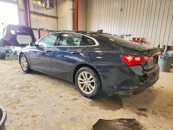 1G1ZD5ST4JF194569 2018 CHEVROLET MALIBU - Image 2