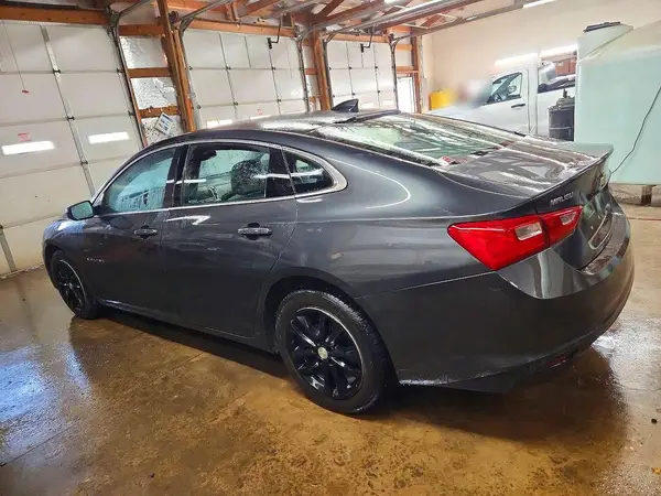 1G1ZD5ST4JF199545 2018 CHEVROLET MALIBU - Image 2