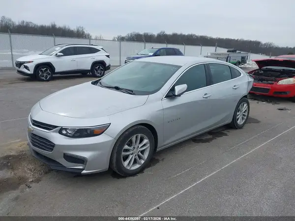 1G1ZD5ST4JF213086 2018 CHEVROLET MALIBU - Image 2