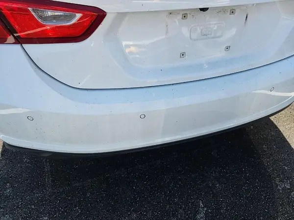 1G1ZD5ST4JF221219 2018 CHEVROLET MALIBU - Image 2