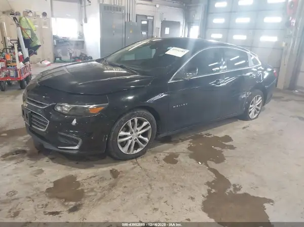 1G1ZD5ST4JF222516 2018 CHEVROLET MALIBU - Image 2