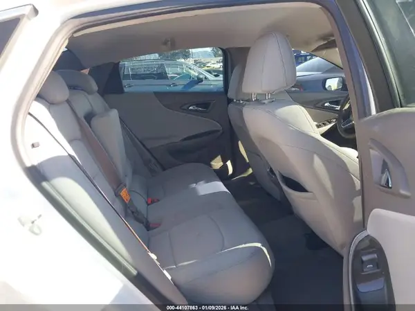 1G1ZD5ST4JF223746 2018 CHEVROLET MALIBU - Image 8