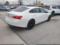 1G1ZD5ST4JF223942 2018 CHEVROLET MALIBU