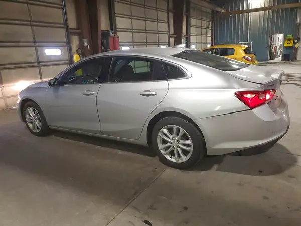 1G1ZD5ST4JF227215 2018 CHEVROLET MALIBU - Image 2