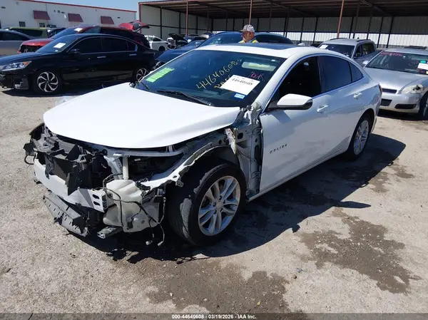 1G1ZD5ST4JF228879 2018 CHEVROLET MALIBU - Image 2