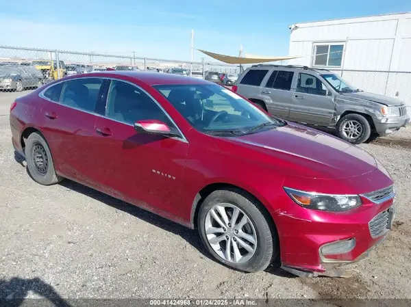 1G1ZD5ST4JF232981 2018 CHEVROLET MALIBU - Image 1