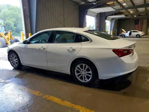 1G1ZD5ST4JF235010 2018 CHEVROLET MALIBU - Image 2