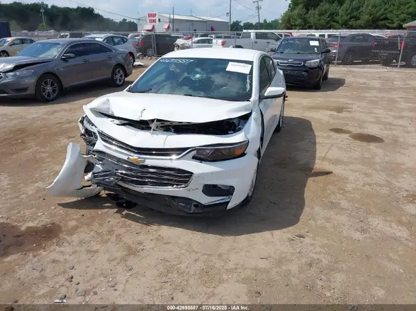1G1ZD5ST4JF235458 2018 CHEVROLET MALIBU - Image 2