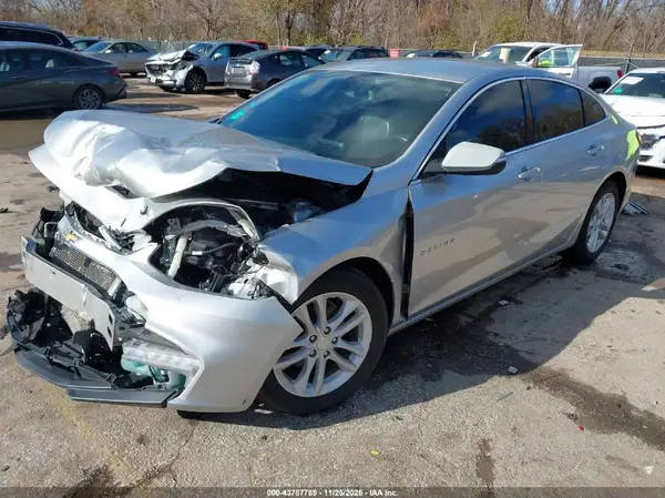 1G1ZD5ST4JF235489 2018 CHEVROLET MALIBU - Image 2