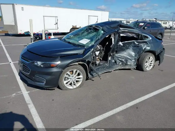 1G1ZD5ST4JF235881 2018 CHEVROLET MALIBU - Image 2