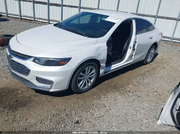 1G1ZD5ST4JF236691 2018 CHEVROLET MALIBU - Image 2