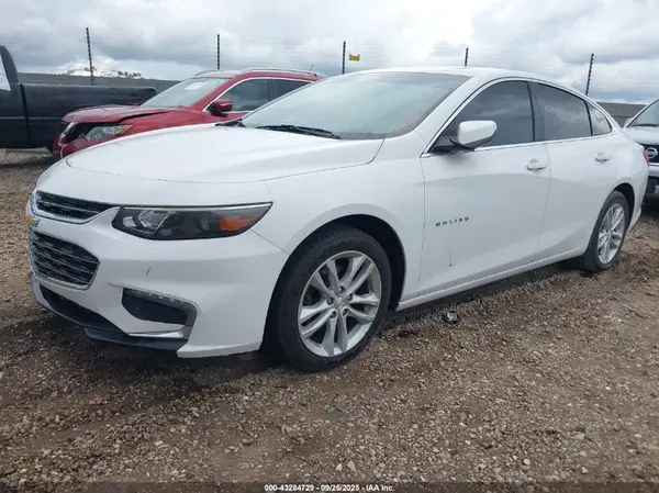 1G1ZD5ST4JF237128 2018 CHEVROLET MALIBU - Image 2