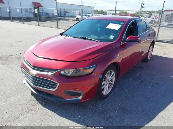 1G1ZD5ST4JF240627 2018 CHEVROLET MALIBU - Image 2