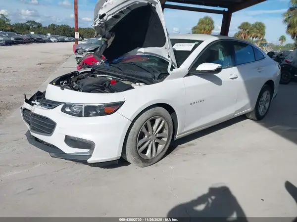 1G1ZD5ST4JF242815 2018 CHEVROLET MALIBU - Image 2