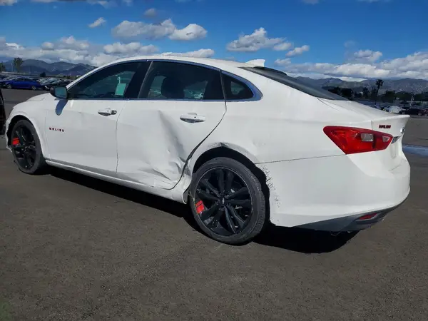 1G1ZD5ST4JF244757 2018 CHEVROLET MALIBU - Image 2