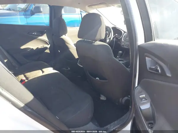 1G1ZD5ST4JF246332 2018 CHEVROLET MALIBU - Image 8