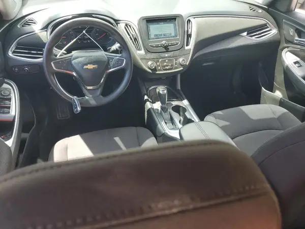 1G1ZD5ST4JF248355 2018 CHEVROLET MALIBU - Image 8