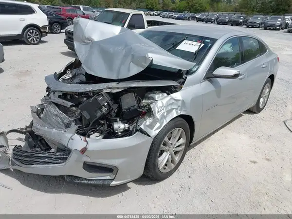 1G1ZD5ST4JF249425 2018 CHEVROLET MALIBU - Image 2