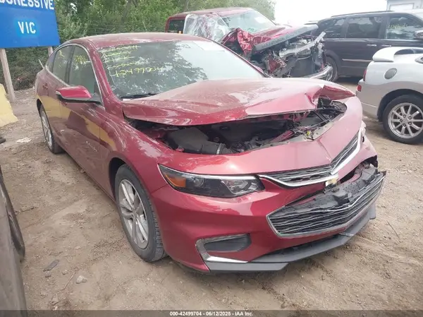 1G1ZD5ST4JF255290 2018 CHEVROLET MALIBU - Image 1