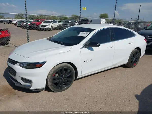 1G1ZD5ST4JF258061 2018 CHEVROLET MALIBU - Image 2
