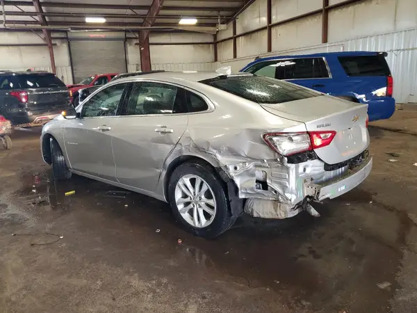 1G1ZD5ST4JF258433 2018 CHEVROLET MALIBU - Image 2