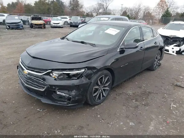 1G1ZD5ST4JF258464 2018 CHEVROLET MALIBU - Image 2