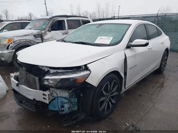 1G1ZD5ST4JF263017 2018 CHEVROLET MALIBU - Image 2