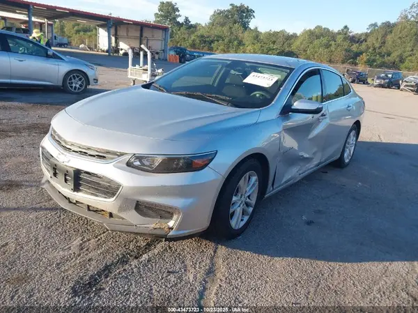 1G1ZD5ST4JF266273 2018 CHEVROLET MALIBU - Image 2