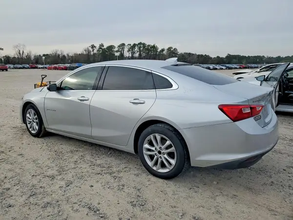 1G1ZD5ST4JF269433 2018 CHEVROLET MALIBU - Image 2