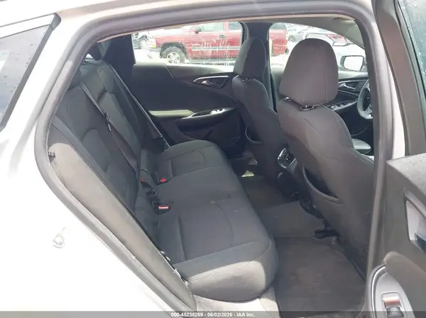 1G1ZD5ST4JF270257 2018 CHEVROLET MALIBU - Image 8