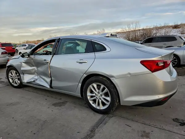 1G1ZD5ST4JF270291 2018 CHEVROLET MALIBU - Image 2