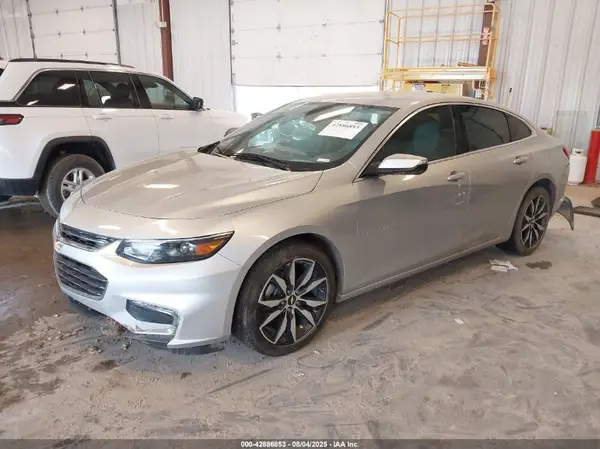 1G1ZD5ST4JF273028 2018 CHEVROLET MALIBU - Image 2