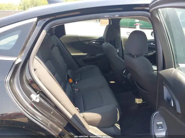 1G1ZD5ST4JF273742 2018 CHEVROLET MALIBU - Image 8
